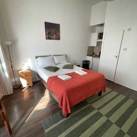 Cromwell Apartments Лондон Екстериор снимка