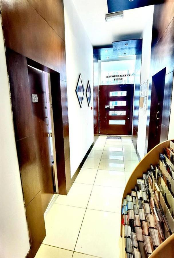 Cromwell Apartments Лондон Екстериор снимка