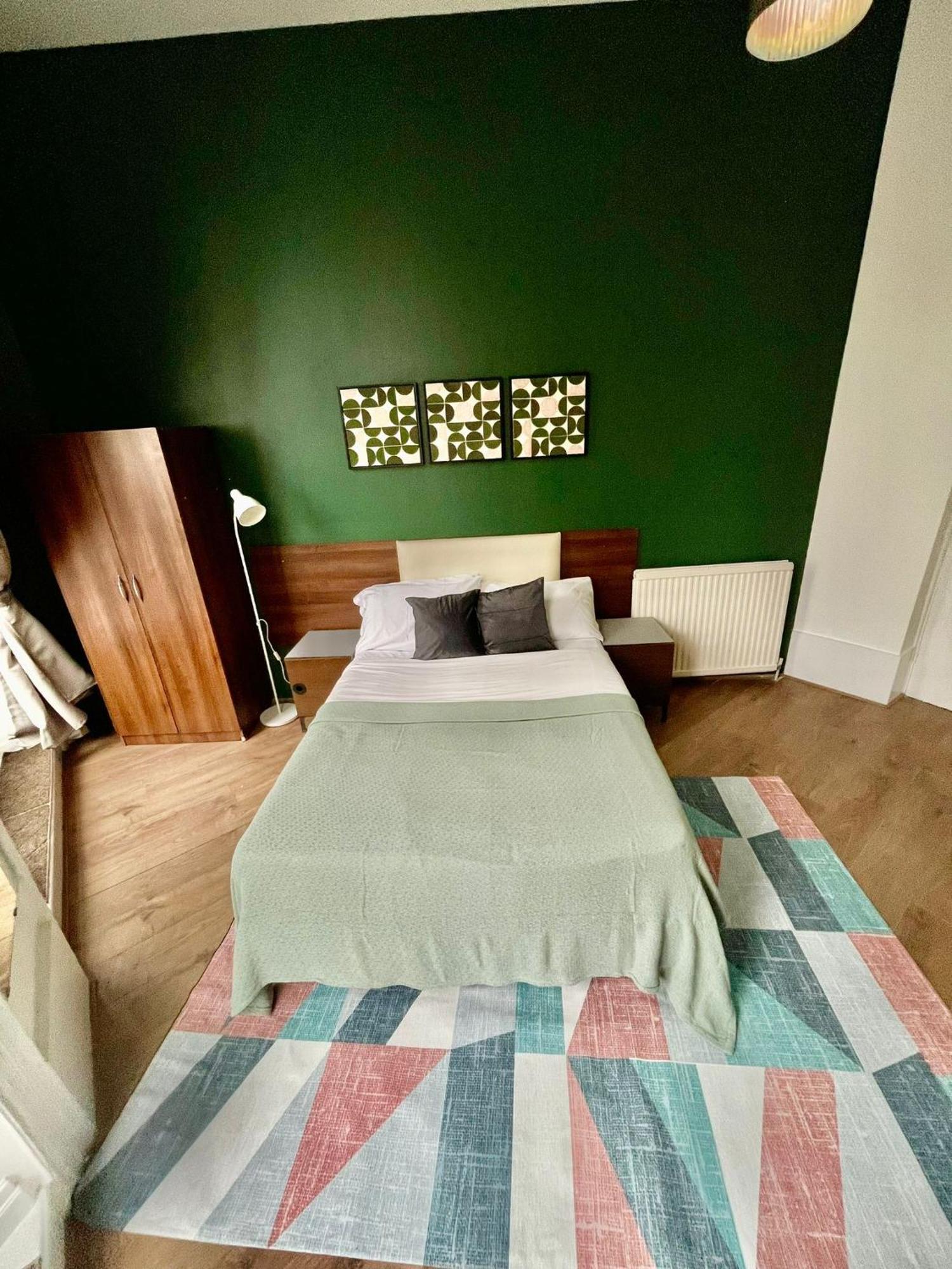 Cromwell Apartments Лондон Екстериор снимка