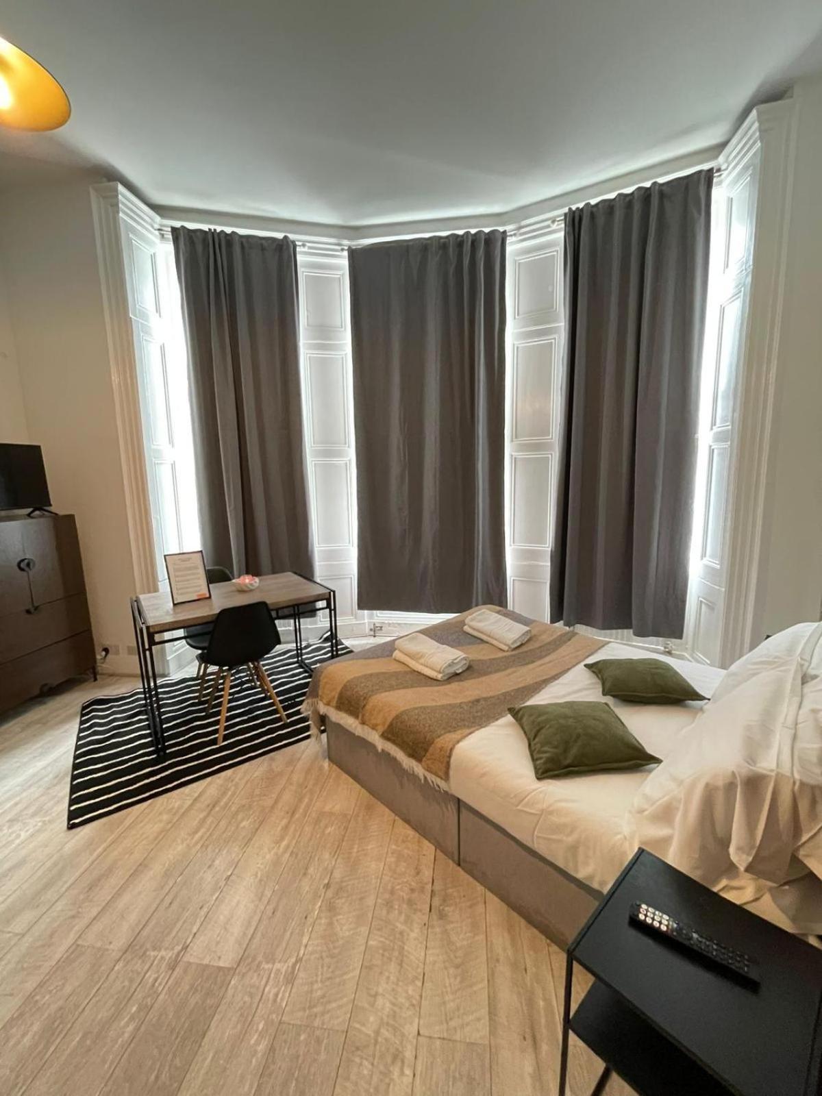 Cromwell Apartments Лондон Екстериор снимка